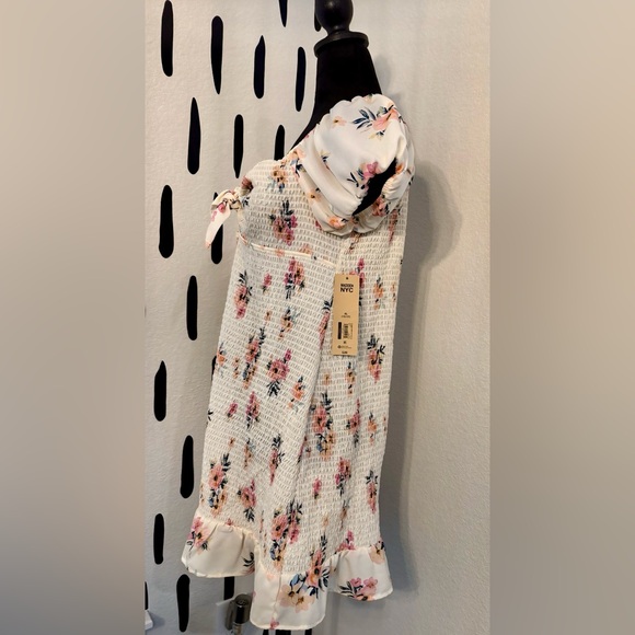 NWT - Madden NYC Floral Cut-Out Smocked Mini Dress - Sweetheart Neck 🌸 - Picture 8 of 9